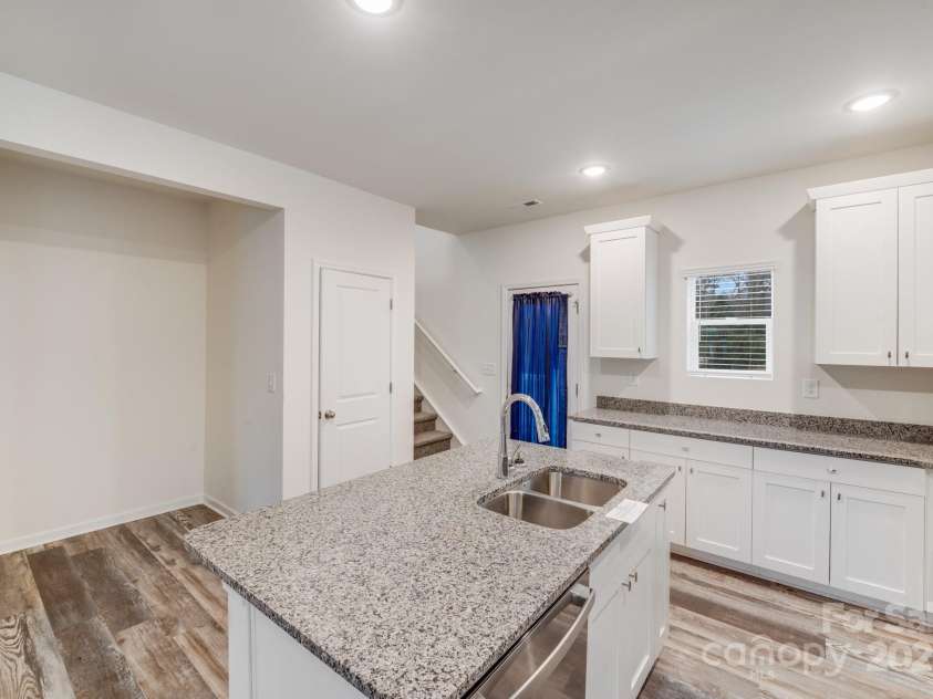 834 Flint Street, Lincolnton, NC 28092.  MLS# CAR4269378, YatesRealty ID 20643. 