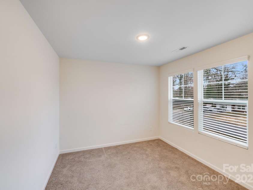 834 Flint Street, Lincolnton, NC 28092.  MLS# CAR4269378, YatesRealty ID 20643. 