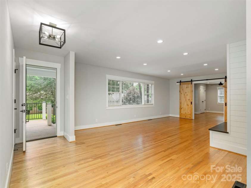 330 Balsam Road, Hendersonville, NC 28792.  MLS# CAR4261151, YatesRealty ID 20644. Living room