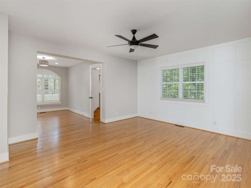 330 Balsam Road, Hendersonville, NC 28792.  MLS# CAR4261151, YatesRealty ID 20644. Primary ensuite w/ walk in closet and sitting room or office space. Open to the back patio