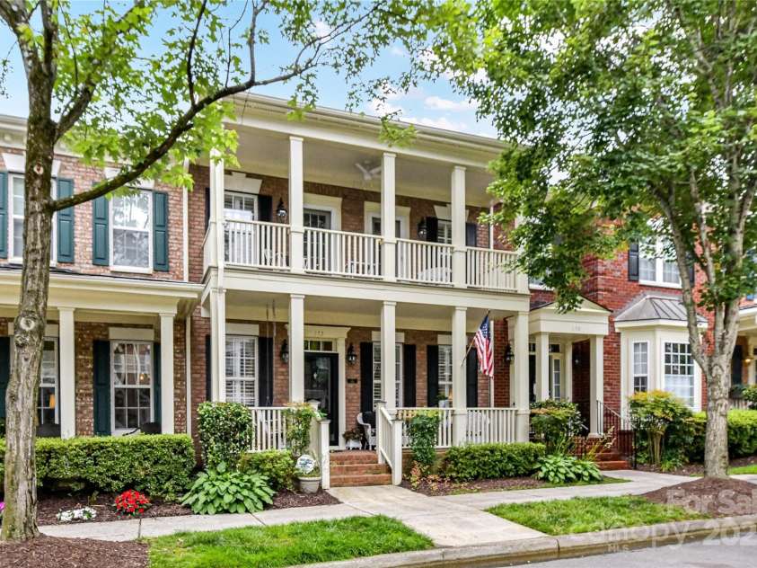 172 Harper Lee Street, Davidson, NC 28036.  MLS# CAR4249615, YatesRealty ID 20645. Welcome home to 172 Harper Lee St in the highly desirable St. Alban’s neighborhood of Davidson