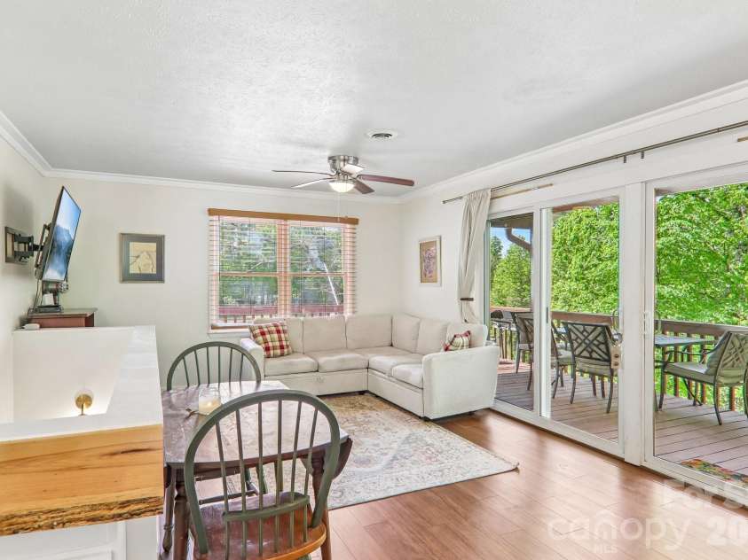 34 Lindsey Hill Lane, Zirconia, NC 28790.  MLS# CAR4376052, YatesRealty ID 20645. 
