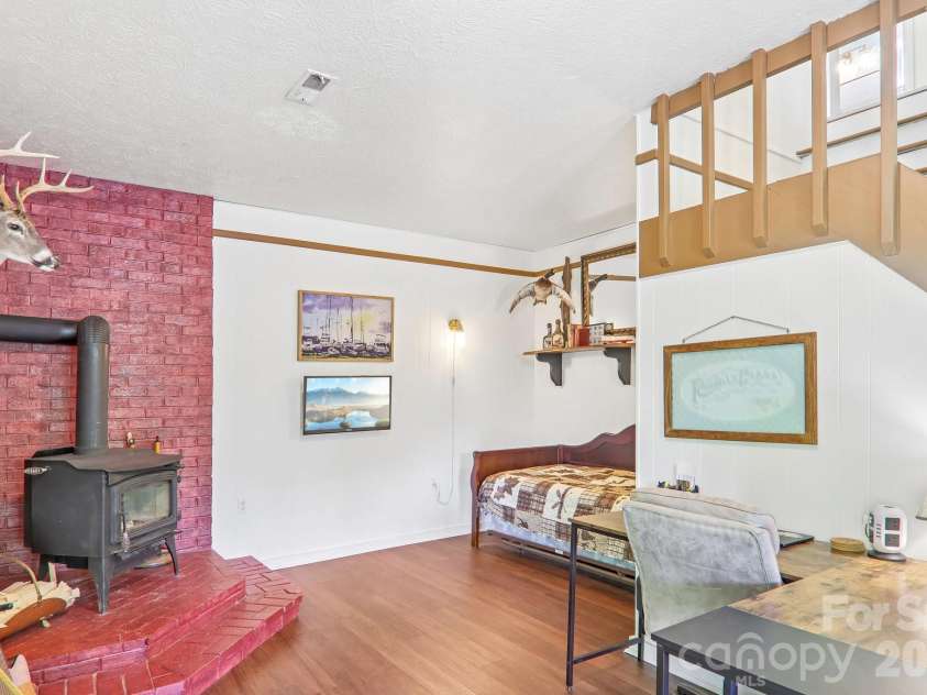 34 Lindsey Hill Lane, Zirconia, NC 28790.  MLS# CAR4376052, YatesRealty ID 20645. 