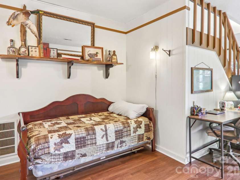 34 Lindsey Hill Lane, Zirconia, NC 28790.  MLS# CAR4376052, YatesRealty ID 20645. 