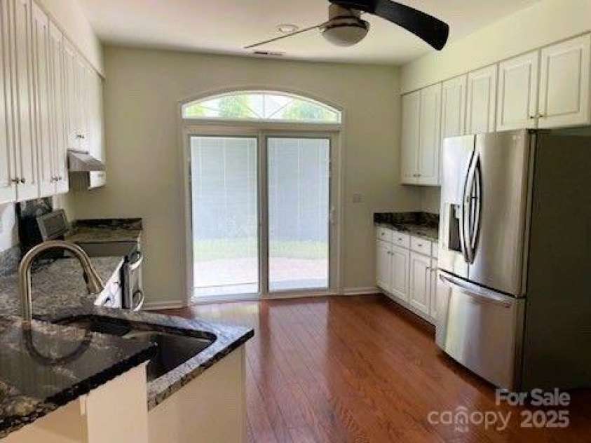 35 Sheffield Place, Brevard, NC 28712.  MLS# CAR4264832, YatesRealty ID 20646. 