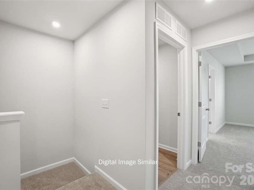6045 Mallow Crossing Lane, Charlotte, NC 28213.  MLS# CAR4380455, YatesRealty ID 20646. 
