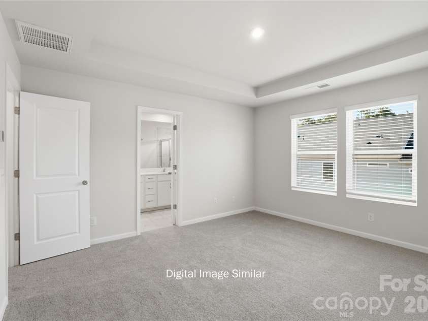 6045 Mallow Crossing Lane, Charlotte, NC 28213.  MLS# CAR4380455, YatesRealty ID 20646. 