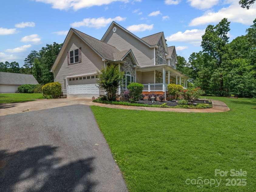 217 Blossom Hill Road, Lincolnton, NC 28092.  MLS# CAR4239929, YatesRealty ID 20648. 