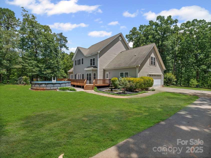 217 Blossom Hill Road, Lincolnton, NC 28092.  MLS# CAR4239929, YatesRealty ID 20648. 