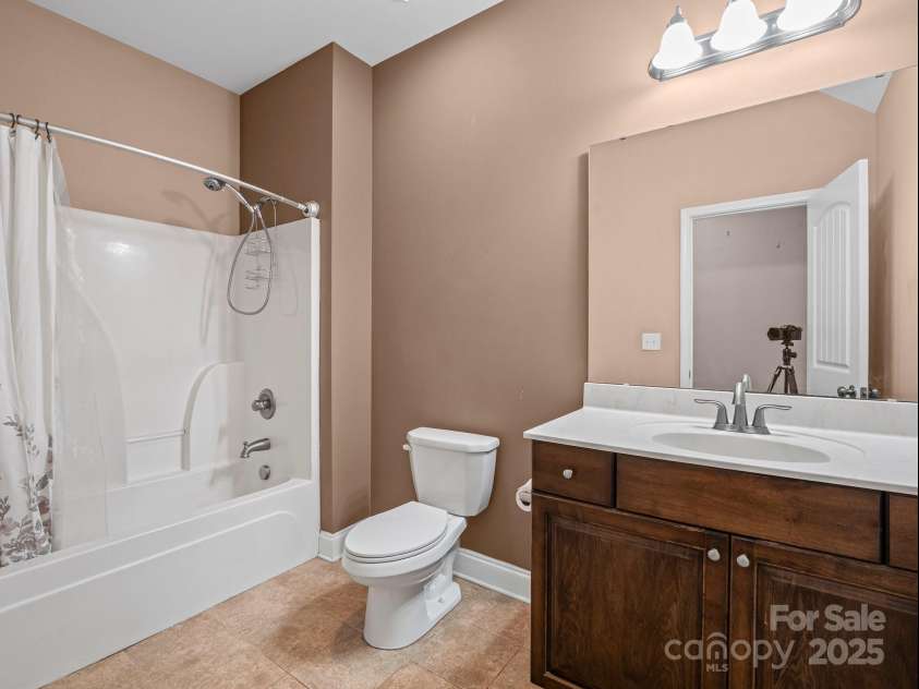 217 Blossom Hill Road, Lincolnton, NC 28092.  MLS# CAR4239929, YatesRealty ID 20648. 