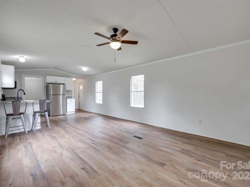 976 Neely Store Road, Rock Hill, SC 29730.  MLS# CAR4266686, YatesRealty ID 20649. Beautiful LVP floors throughout.
