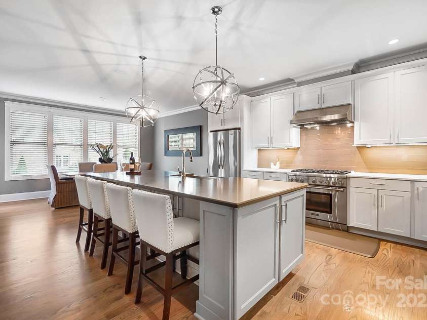 2305 Flintwood Lane, Charlotte, NC 28226.  MLS# CAR4233731, YatesRealty ID 2065. 