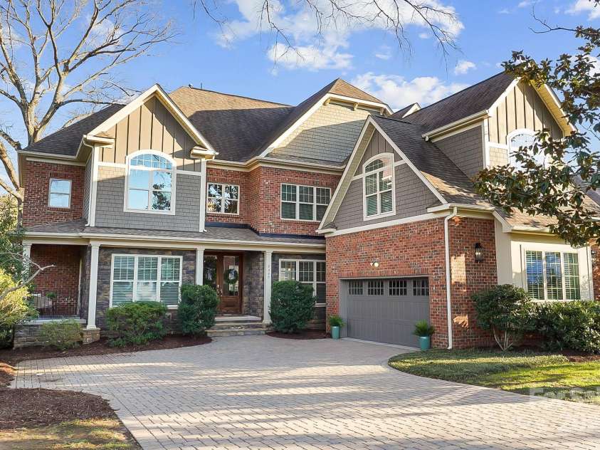 2305 Flintwood Lane, Charlotte, NC 28226.  MLS# CAR4233731, YatesRealty ID 2065. 