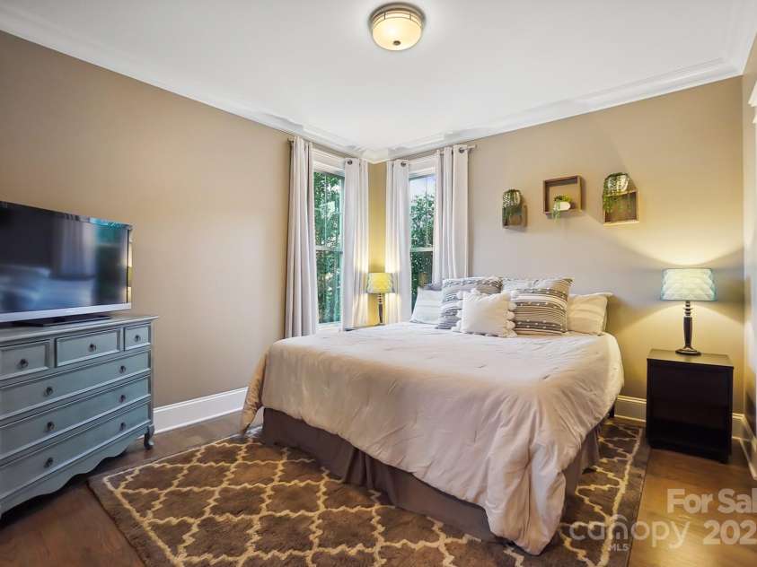 2305 Flintwood Lane, Charlotte, NC 28226.  MLS# CAR4233731, YatesRealty ID 2065. 