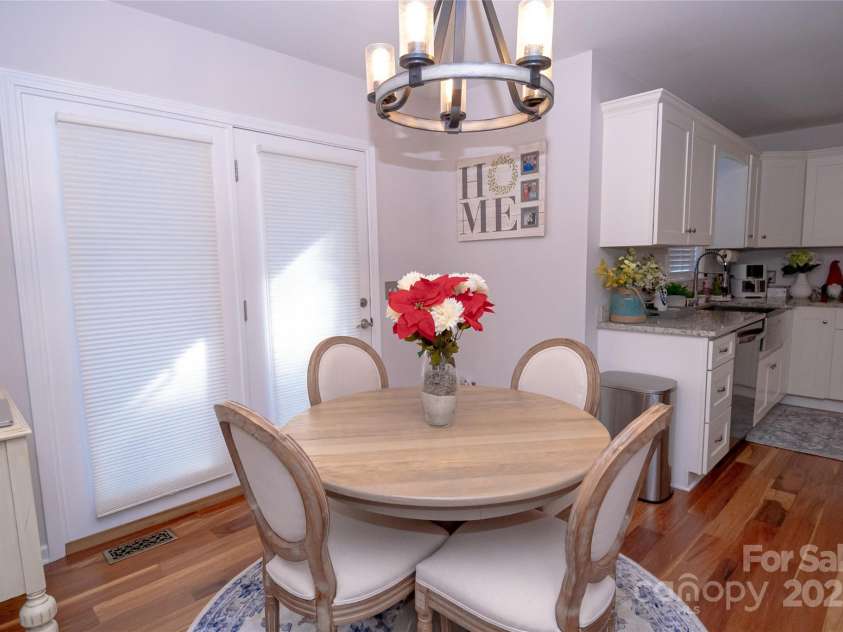 260 Forest Glen Way, Morganton, NC 28655.  MLS# CAR4322447, YatesRealty ID 2065. 