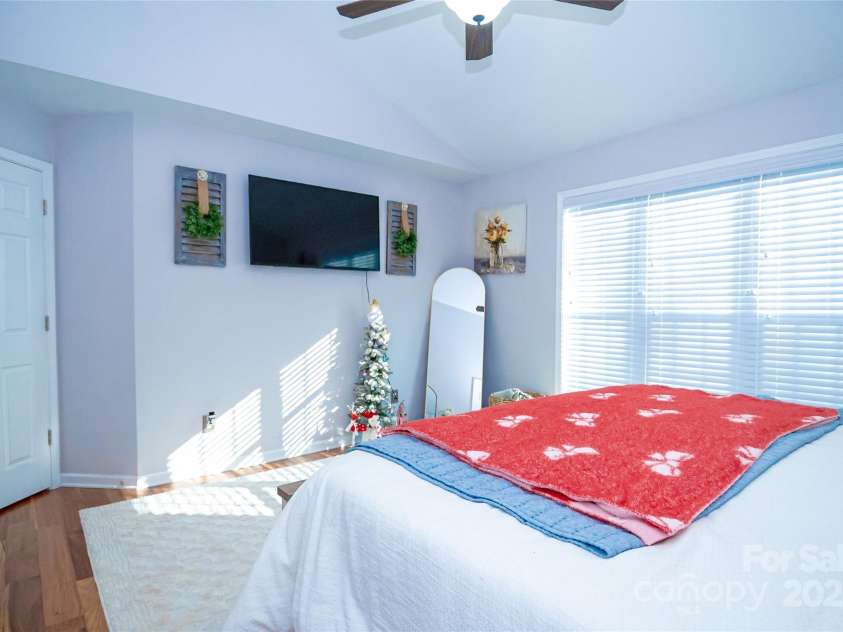 260 Forest Glen Way, Morganton, NC 28655.  MLS# CAR4322447, YatesRealty ID 2065. 