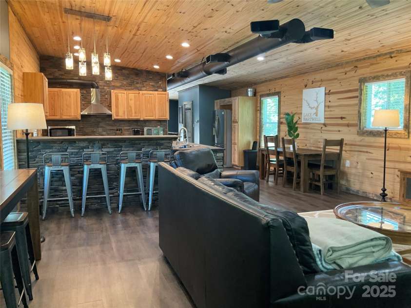 676 Port Bass Drive, Fair Play, SC 29643.  MLS# CAR4247784, YatesRealty ID 20650. 