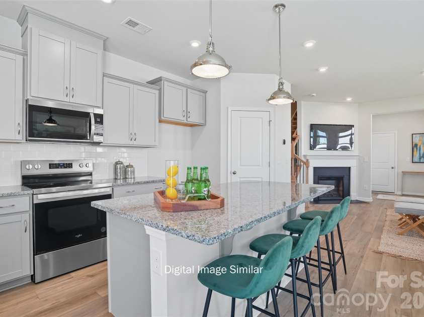 7527 Hodges Meadow Lane, Charlotte, NC 28213.  MLS# CAR4380504, YatesRealty ID 20650. 