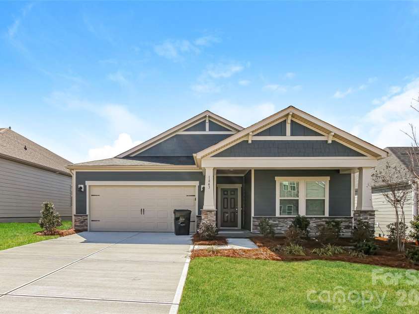 1843 Lotus Lane, Denver, NC 28037.  MLS# CAR4380404, YatesRealty ID 20652. 