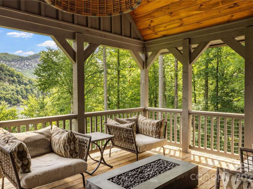 75 Indigo Bunting Court, Tuckasegee, NC 28783.  MLS# CAR4264304, YatesRealty ID 20654. 