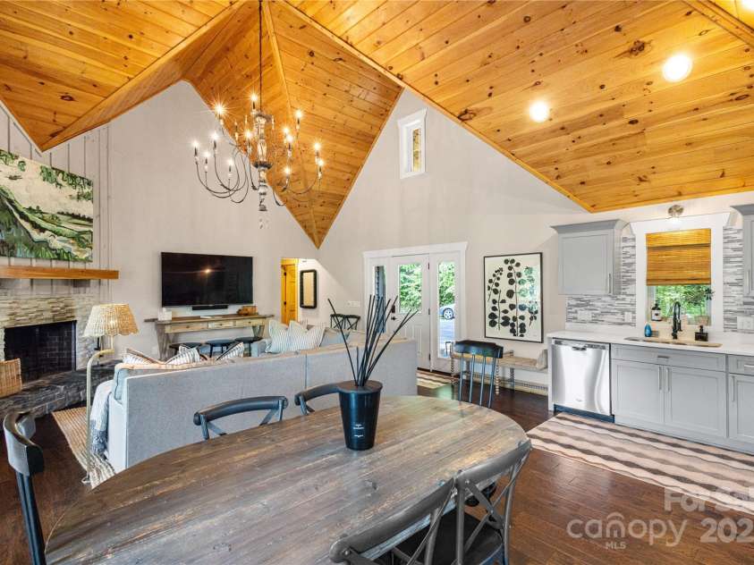 75 Indigo Bunting Court, Tuckasegee, NC 28783.  MLS# CAR4264304, YatesRealty ID 20654. 