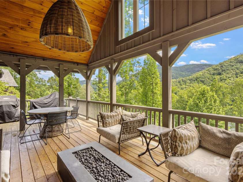 75 Indigo Bunting Court, Tuckasegee, NC 28783.  MLS# CAR4264304, YatesRealty ID 20654. 