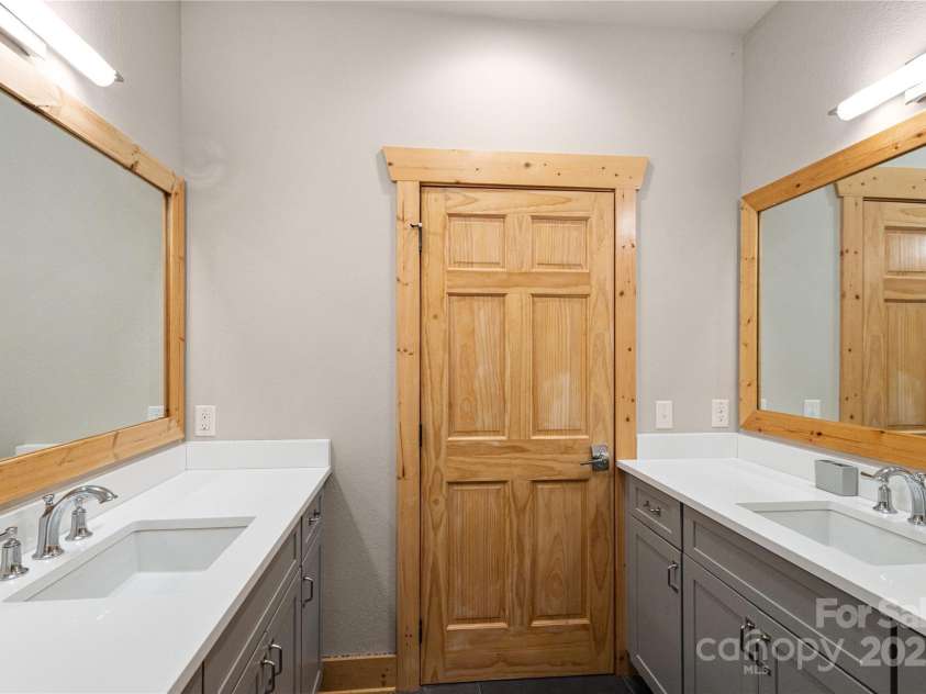 75 Indigo Bunting Court, Tuckasegee, NC 28783.  MLS# CAR4264304, YatesRealty ID 20654. 