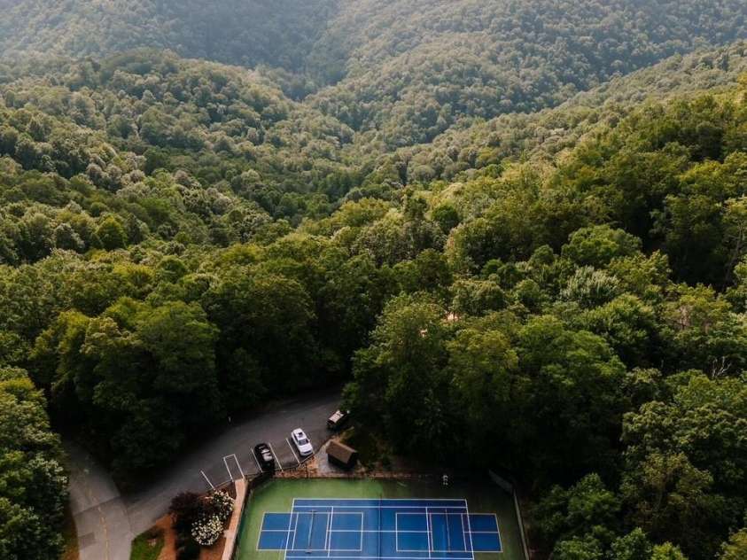 75 Indigo Bunting Court, Tuckasegee, NC 28783.  MLS# CAR4264304, YatesRealty ID 20654. 