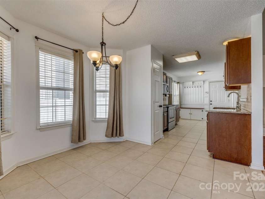 11000 White Stag Drive, Charlotte, NC 28269.  MLS# CAR4230714, YatesRealty ID 20655. 