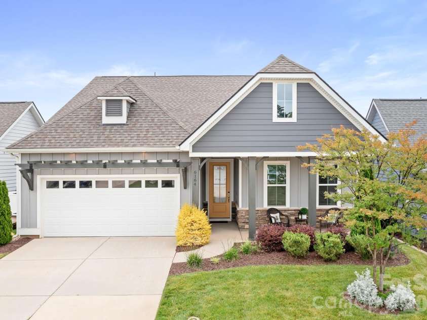6164 Pier Drive, Denver, NC 28037.  MLS# CAR4378181, YatesRealty ID 20655. 