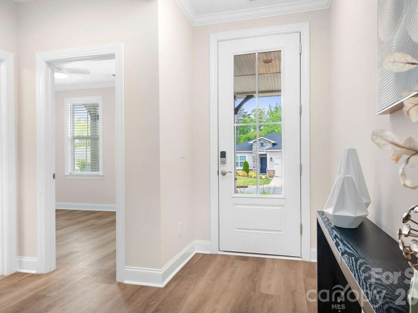 6164 Pier Drive, Denver, NC 28037.  MLS# CAR4378181, YatesRealty ID 20655. 