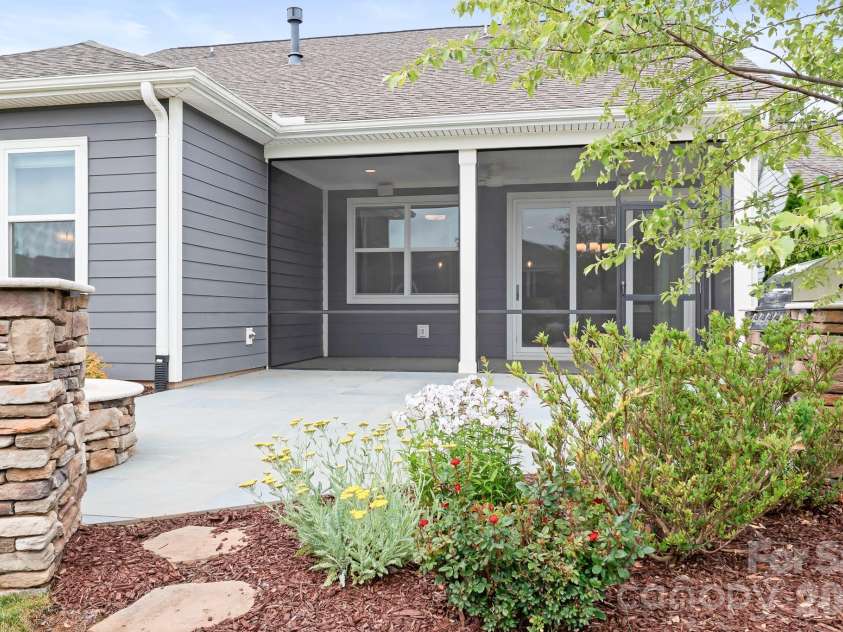 6164 Pier Drive, Denver, NC 28037.  MLS# CAR4378181, YatesRealty ID 20655. 