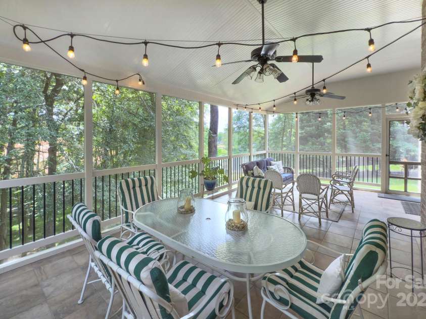 4323 Rosecliff Drive, Charlotte, NC 28277.  MLS# CAR4263689, YatesRealty ID 20656. 