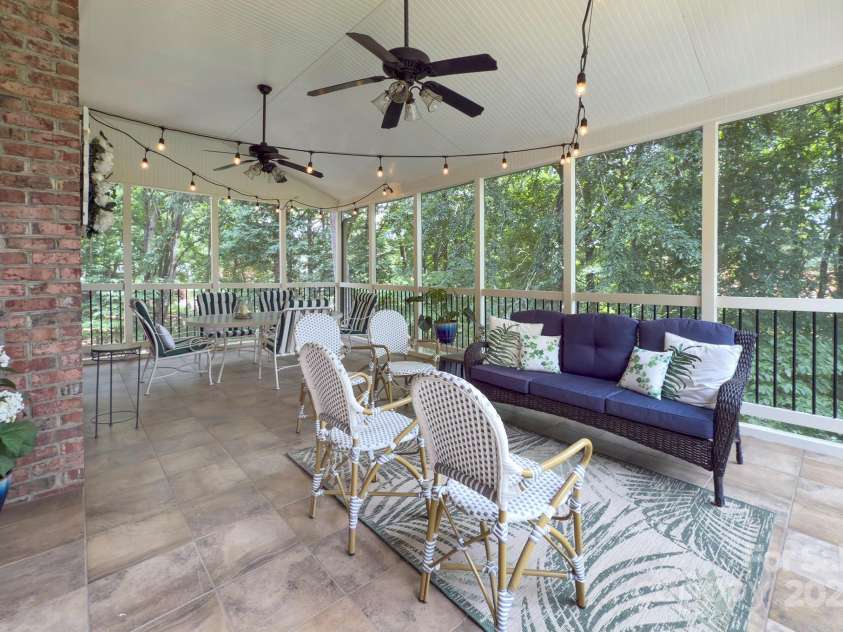 4323 Rosecliff Drive, Charlotte, NC 28277.  MLS# CAR4263689, YatesRealty ID 20656. 
