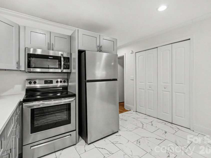676 Sedgefield Street, Concord, NC 28025.  MLS# CAR4378121, YatesRealty ID 20657. 