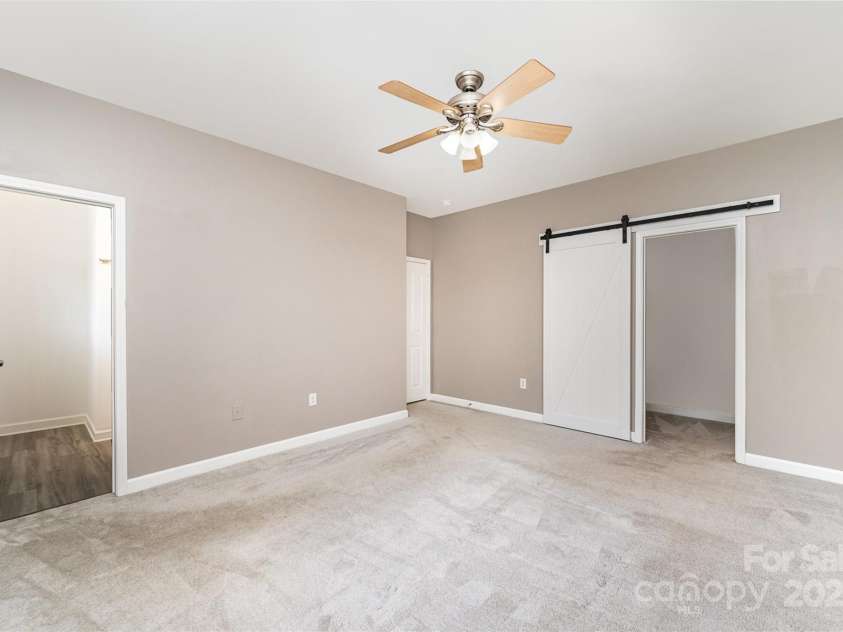 18137 Amberwood Glen Drive, Cornelius, NC 28031.  MLS# CAR4266599, YatesRealty ID 20658. 