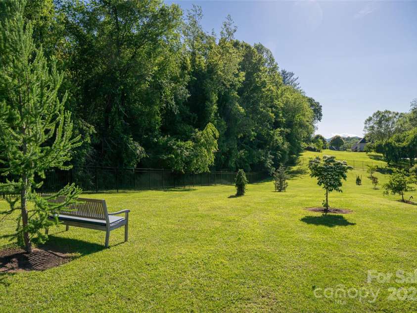 55 Foster Estate Drive, Asheville, NC 28806.  MLS# CAR4264382, YatesRealty ID 20659. 