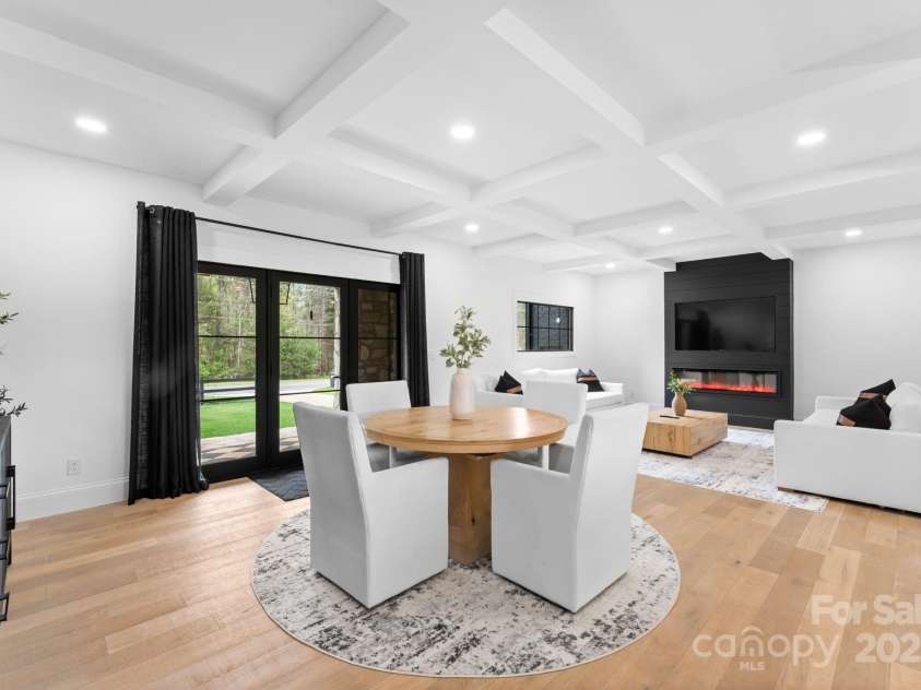 1565 Shinnville Road, Cleveland, NC 27013.  MLS# CAR4215250, YatesRealty ID 2066. Dining area 