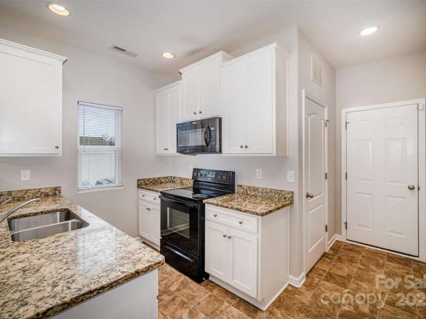 8203 Gabon Court, Charlotte, NC 28215.  MLS# CAR4233893, YatesRealty ID 2066. 