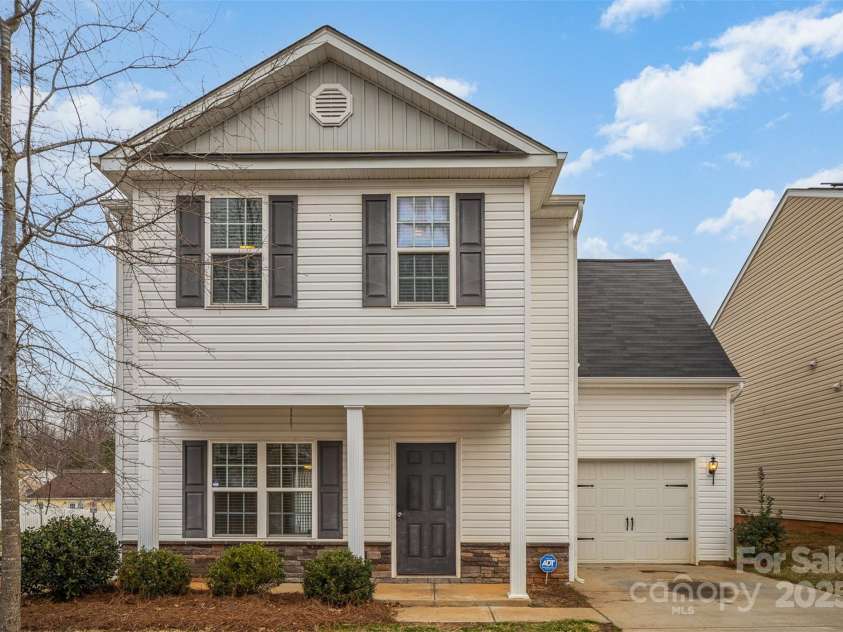 8203 Gabon Court, Charlotte, NC 28215.  MLS# CAR4233893, YatesRealty ID 2066. 