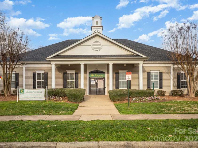 8203 Gabon Court, Charlotte, NC 28215.  MLS# CAR4233893, YatesRealty ID 2066. Kingstree Clubhouse