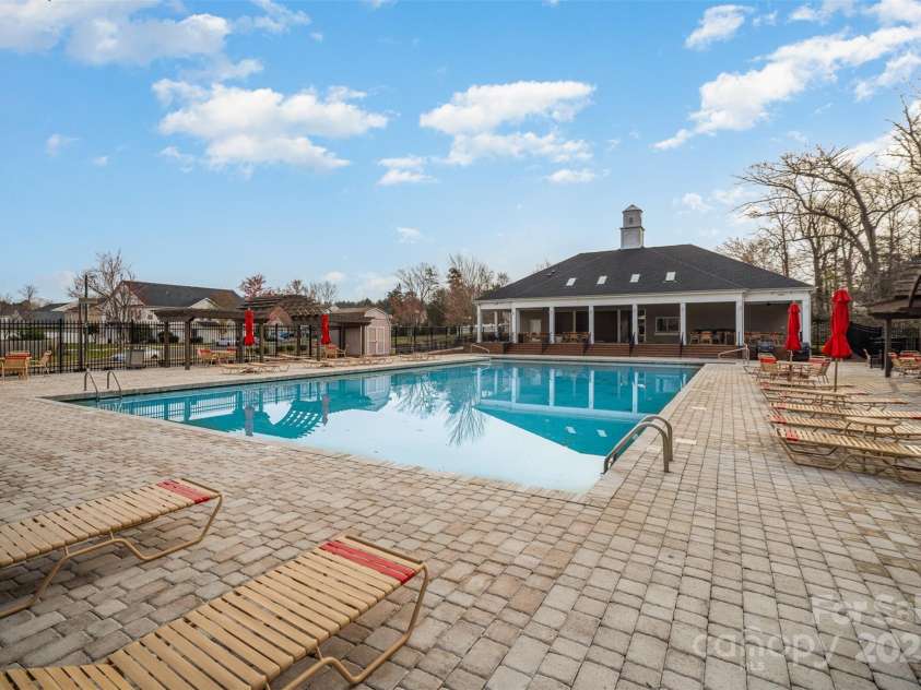 8203 Gabon Court, Charlotte, NC 28215.  MLS# CAR4233893, YatesRealty ID 2066. Kingstree Pool