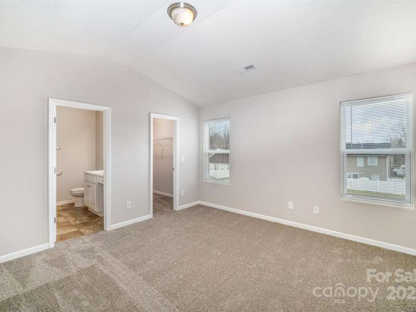 8203 Gabon Court, Charlotte, NC 28215.  MLS# CAR4233893, YatesRealty ID 2066. Primary bedroom