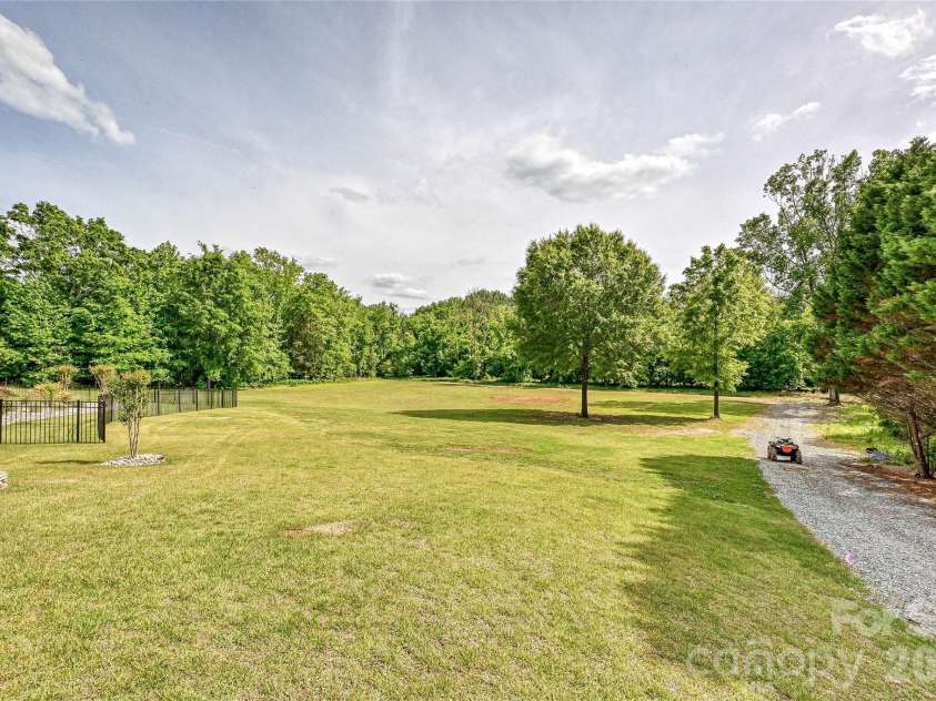 1430 Rosehill Drive, Waxhaw, NC 28173.  MLS# CAR4380185, YatesRealty ID 20660. Acreage
