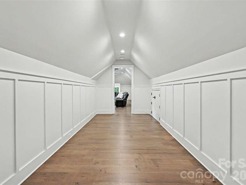 1430 Rosehill Drive, Waxhaw, NC 28173.  MLS# CAR4380185, YatesRealty ID 20660. FLex Space