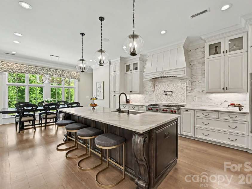 1430 Rosehill Drive, Waxhaw, NC 28173.  MLS# CAR4380185, YatesRealty ID 20660. Kitchen