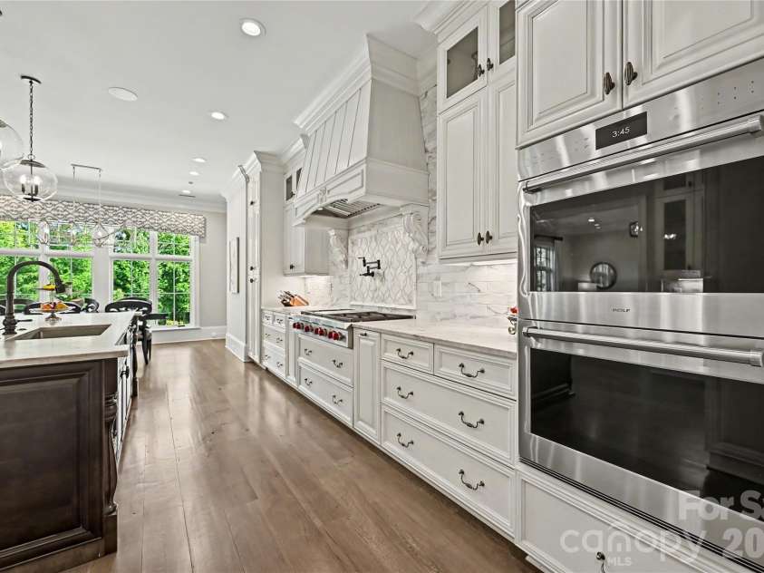 1430 Rosehill Drive, Waxhaw, NC 28173.  MLS# CAR4380185, YatesRealty ID 20660. Kitchen