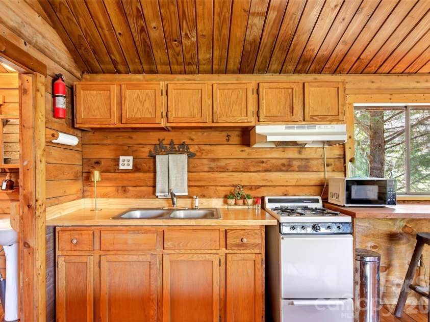 TBD Jackson Town Road, Spruce Pine, NC 28777.  MLS# CAR4380608, YatesRealty ID 20661. 