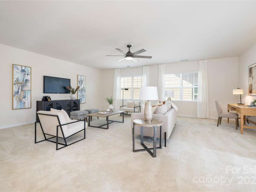 1005 Argentium Way, Waxhaw, NC 28173.  MLS# CAR4246143, YatesRealty ID 20662. Huge upstairs bonus loft area