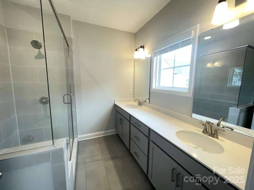 266 Gilead Road, Huntersville, NC 28078.  MLS# CAR4216063, YatesRealty ID 20663. Main Bath-Kincaid II